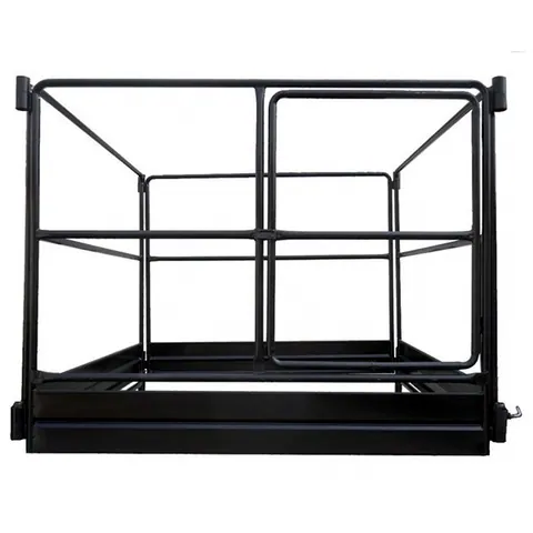 Jogo de guarda-corpo de andaime tubular metálico preto, em fundo branco